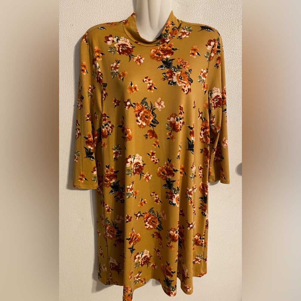 As U Wish size S women’s Floral mock neck stretch shift dress